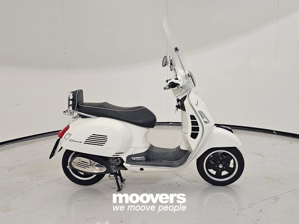 VESPA GTS 300 SUPER