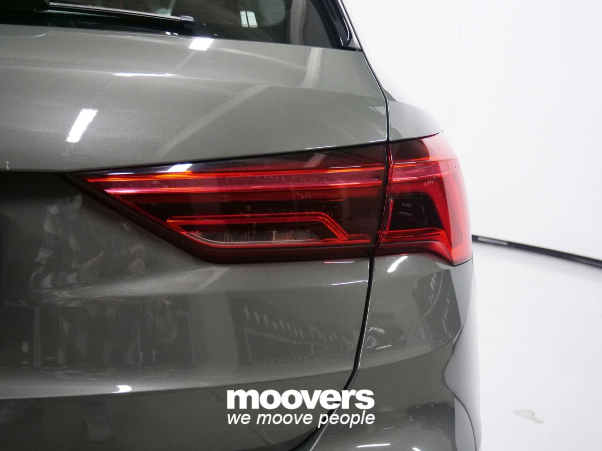 AUDI Q3 35 TFSI S tronic Business Advanced 