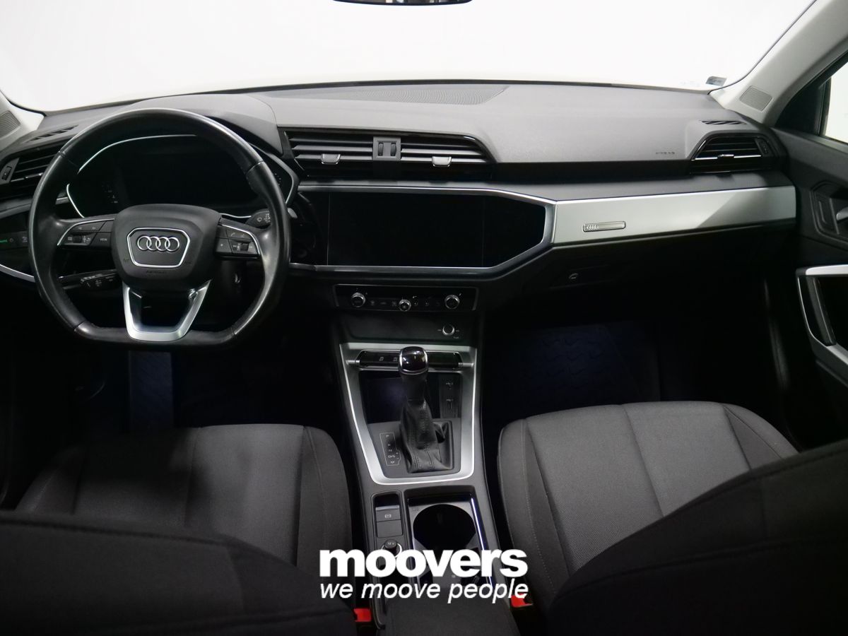 AUDI Q3 35 TFSI S tronic Business Advanced 