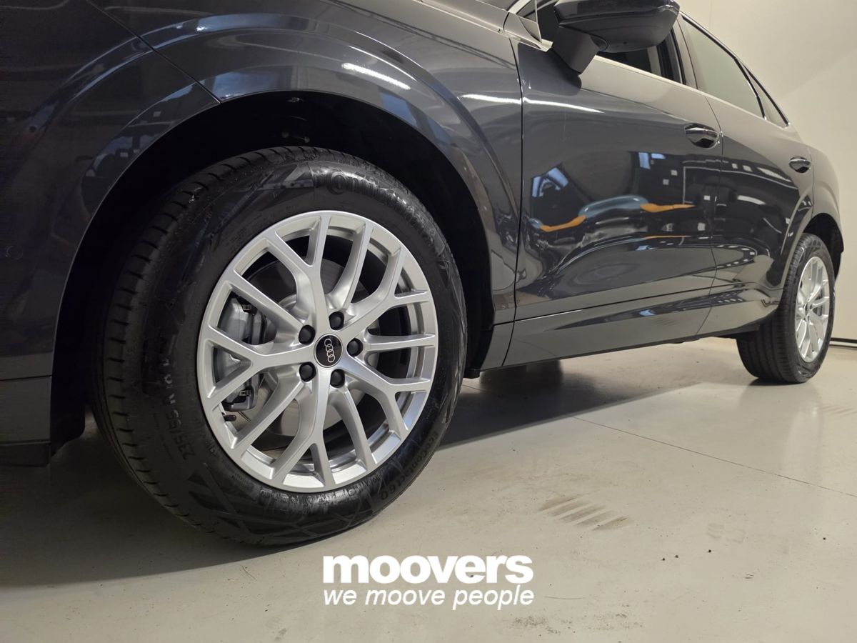 AUDI Q3 SPB TDI 110 kW S tronic Business Advanced
