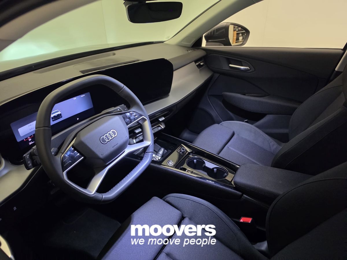 AUDI Q3 SPB TDI 110 kW S tronic Business Advanced