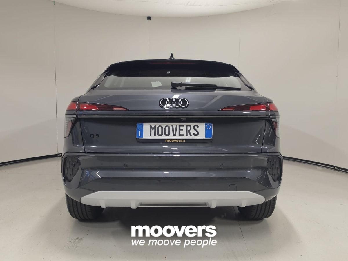 AUDI Q3 SPB TDI 110 kW S tronic Business Advanced