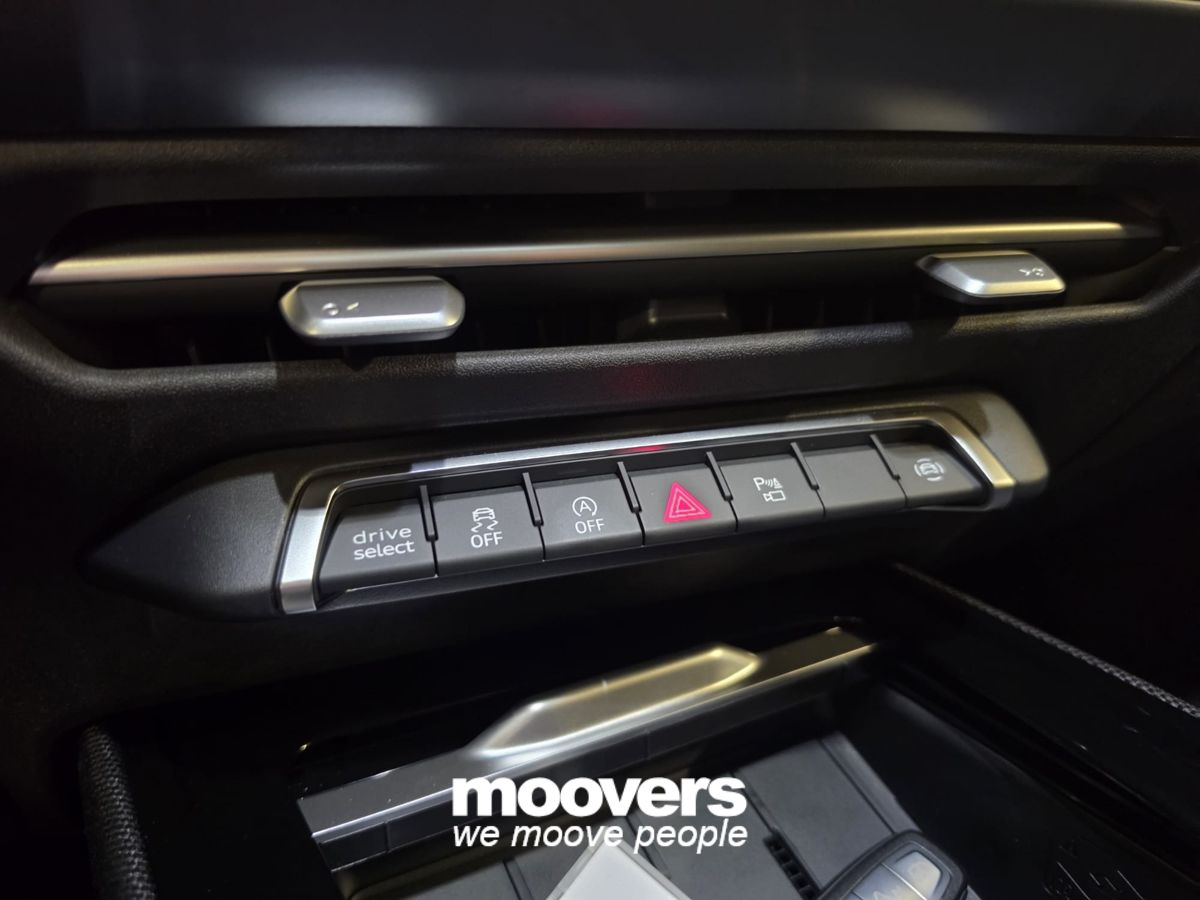 AUDI Q3 SPB TDI 110 kW S tronic Business Advanced