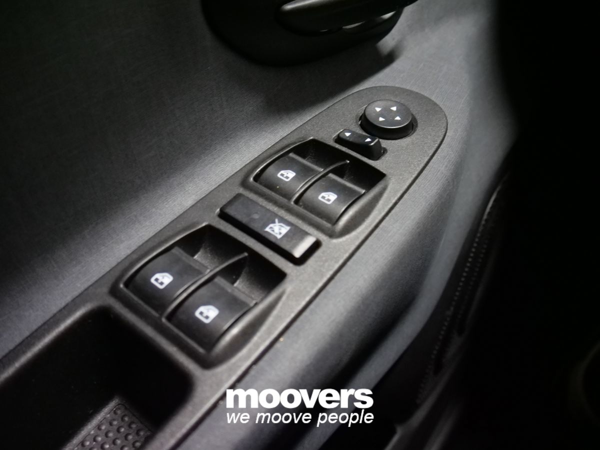 Lancia Ypsilon 1.0 FireFly 5 porte S&S Hybrid Platino 