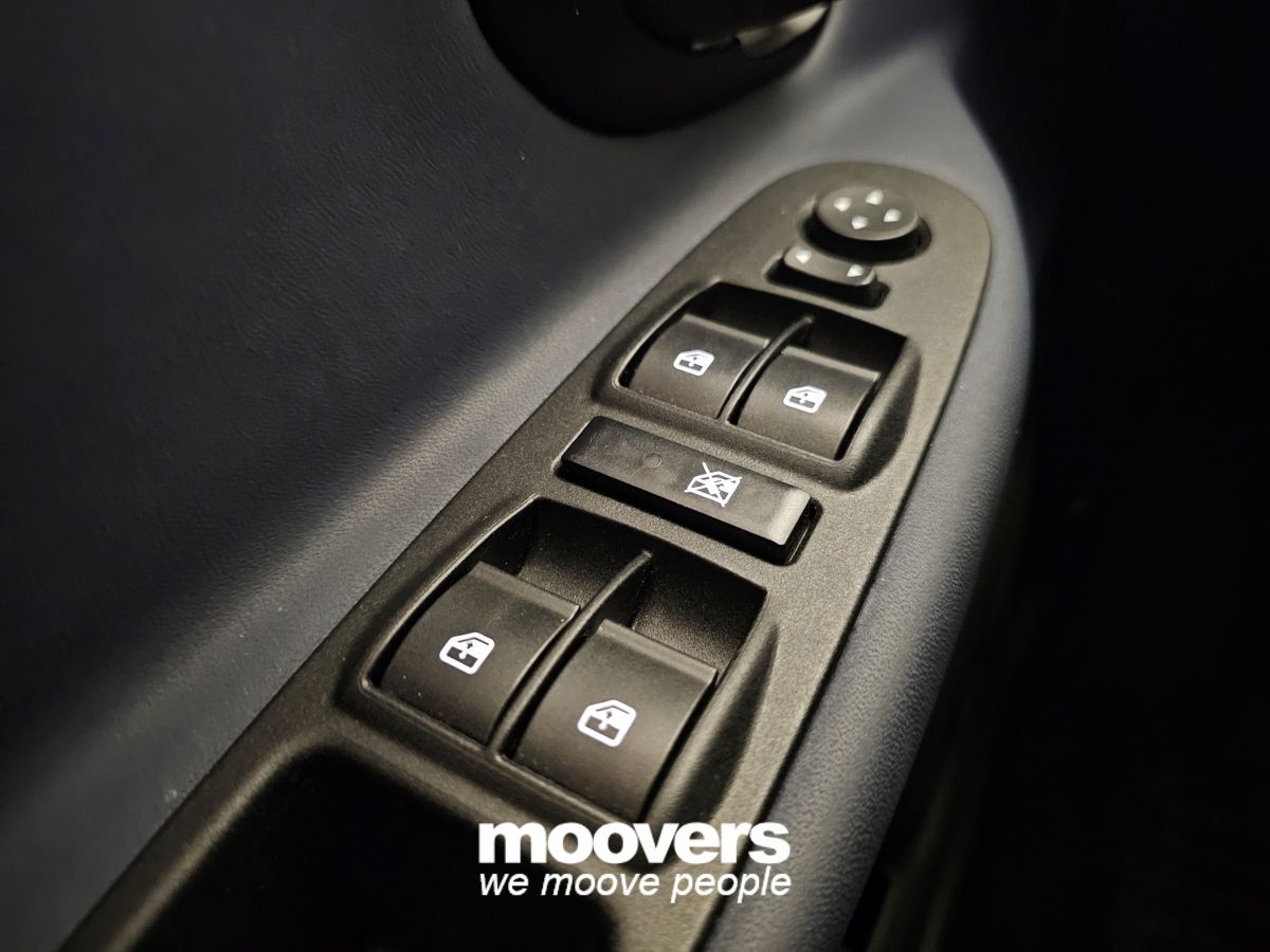 LANCIA Ypsilon 1.0 FireFly 5 porte S&S Hybrid Silver