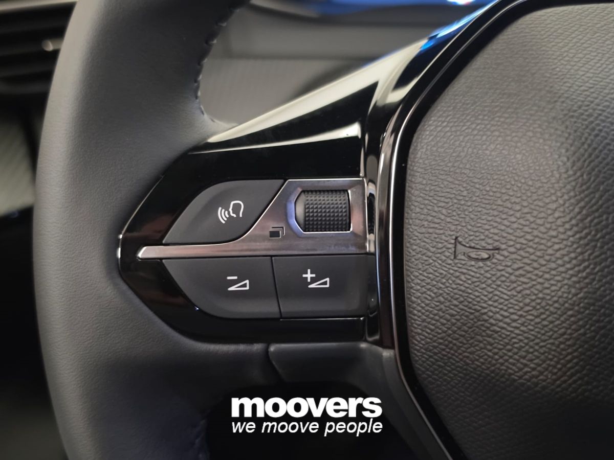 PEUGEOT 2008 PureTech 100 S&S Allure