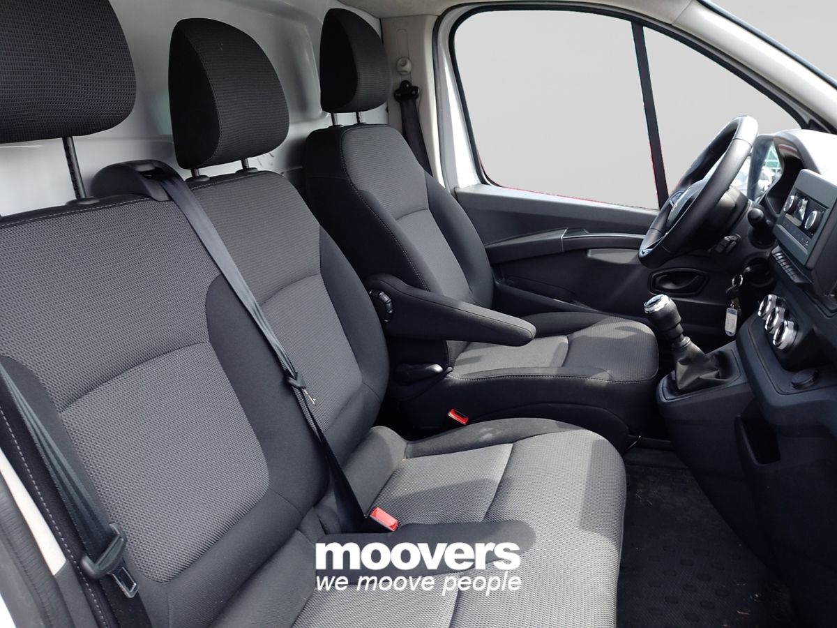 RENAULT Trafic T27 2.0 dCi 150CV PC-TN Furgone Start