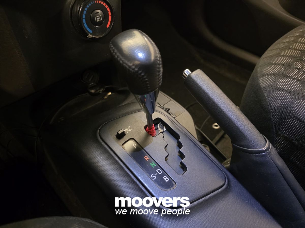 Toyota iQ 1.0 CVT 