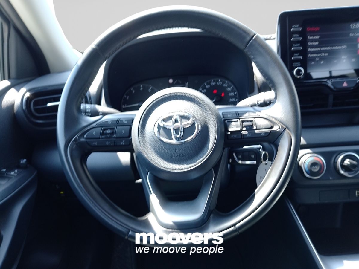 TOYOTA Yaris 1.0 5 porte Active