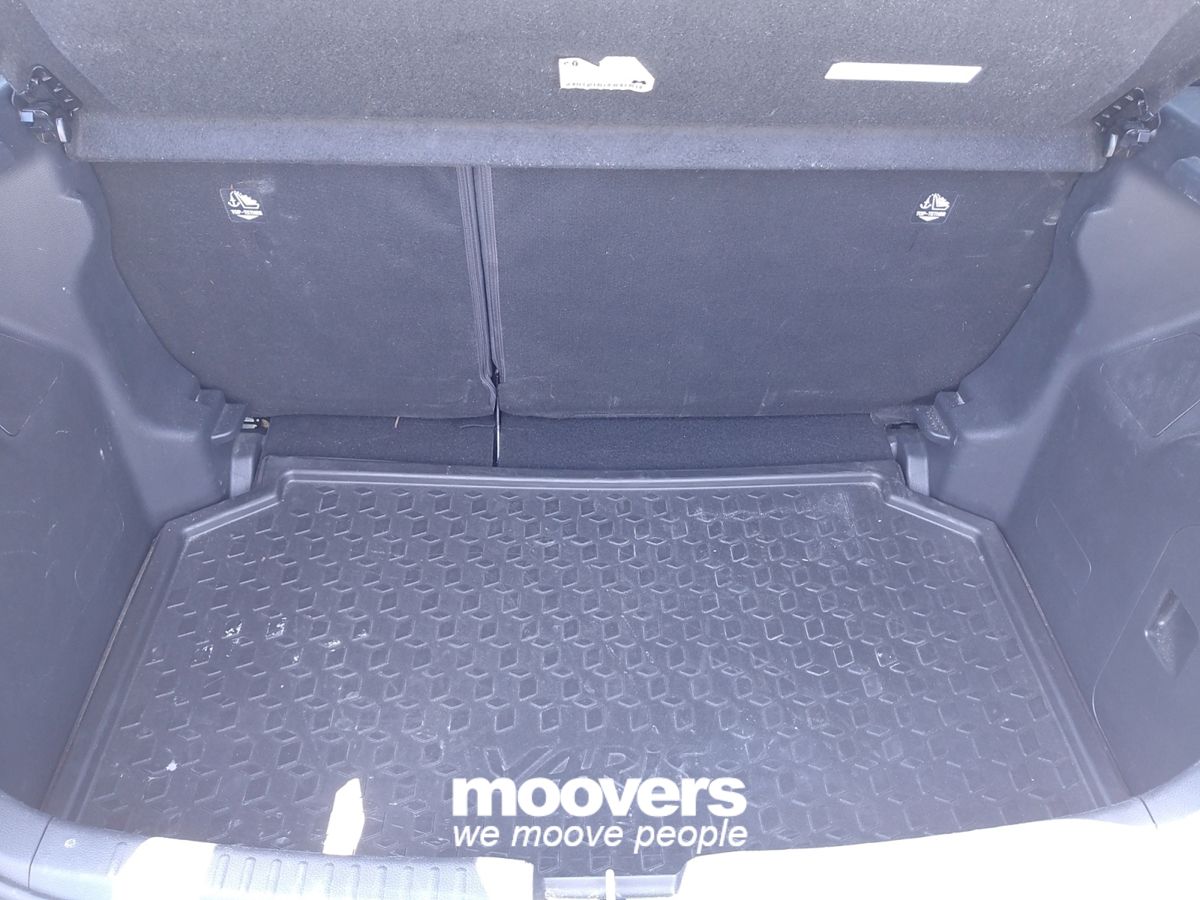 TOYOTA Yaris 1.0 5 porte Active