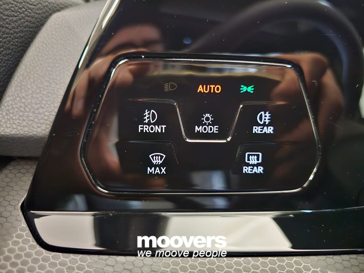 Volkswagen Golf 2.0 TSI GTI DSG  