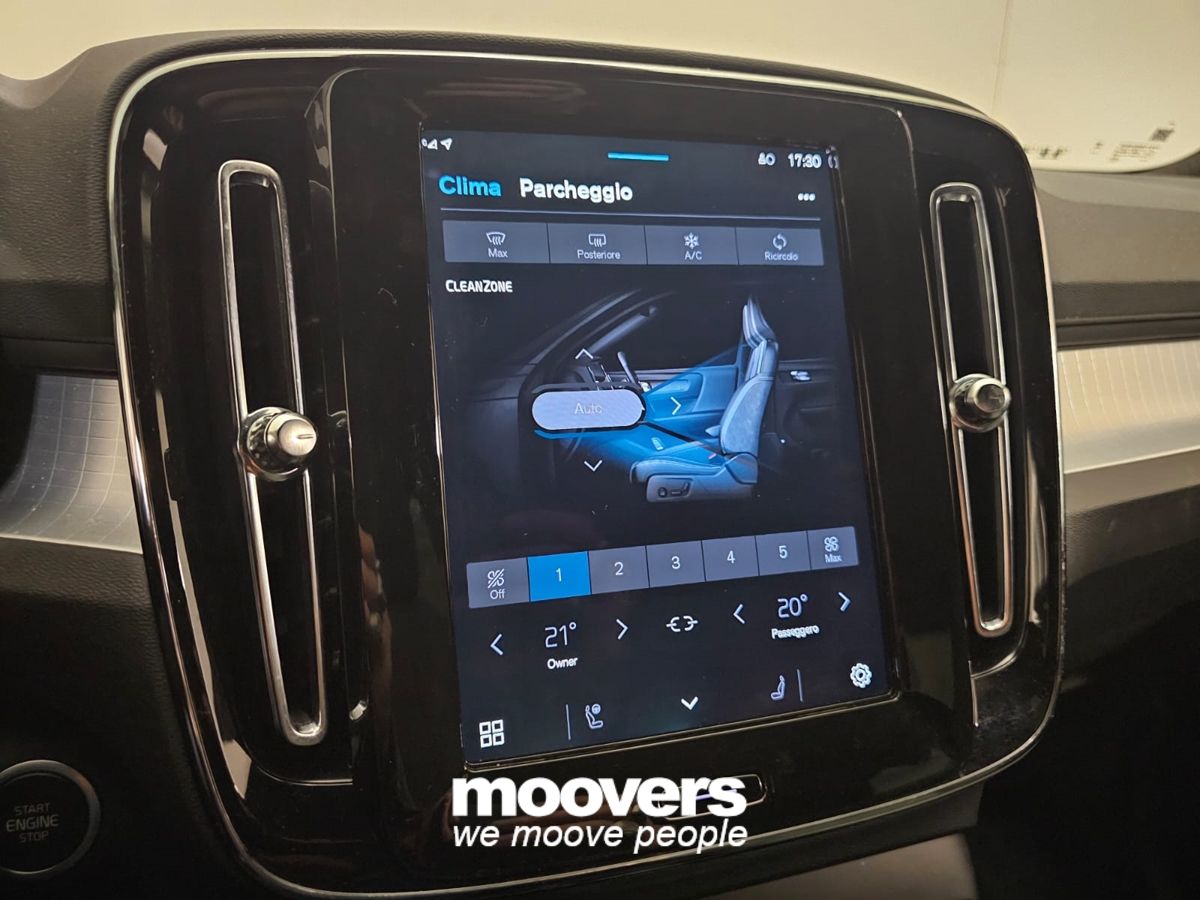 Volvo XC40 B3 automatico Plus Dark