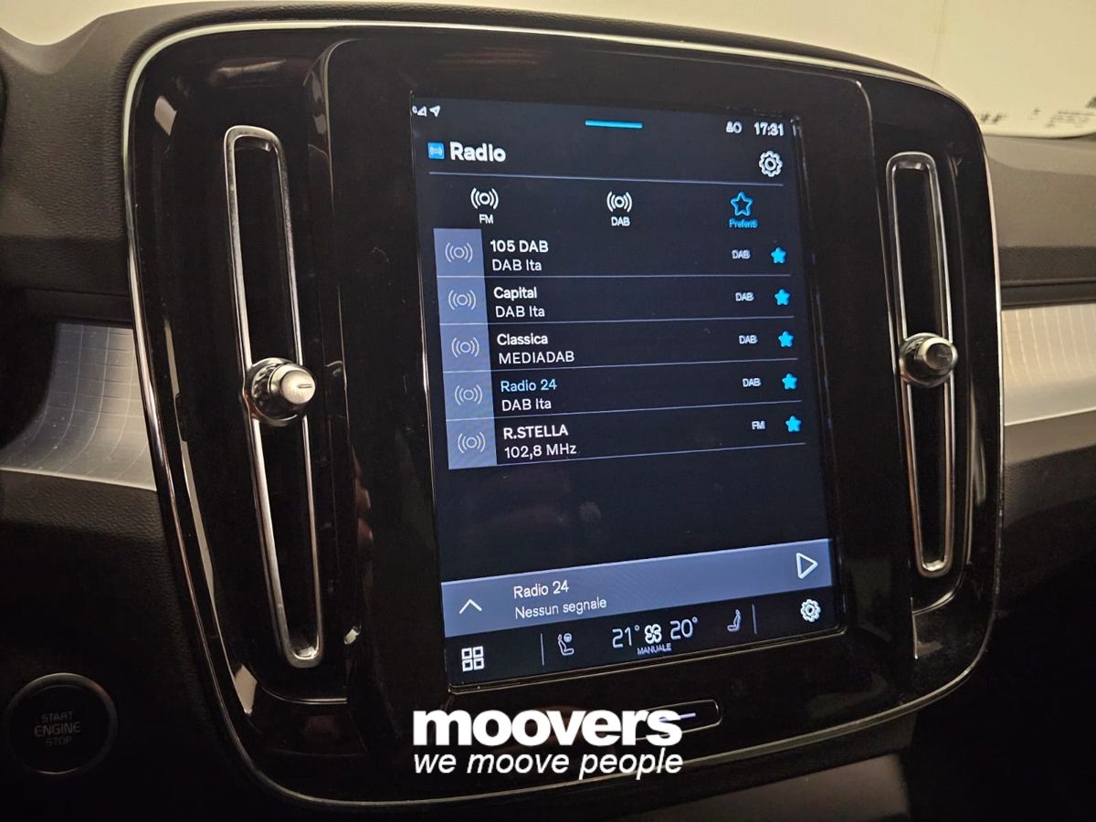 Volvo XC40 B3 automatico Plus Dark