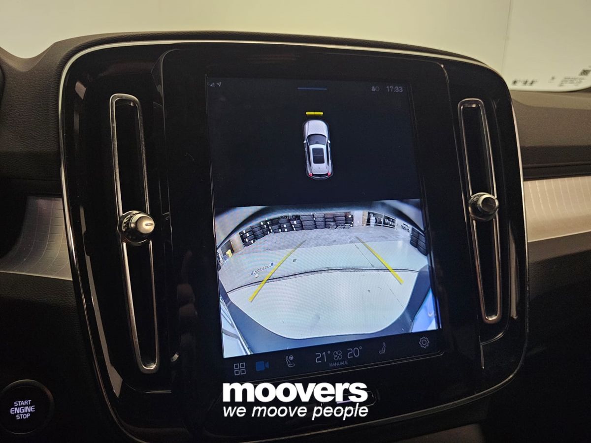 Volvo XC40 B3 automatico Plus Dark