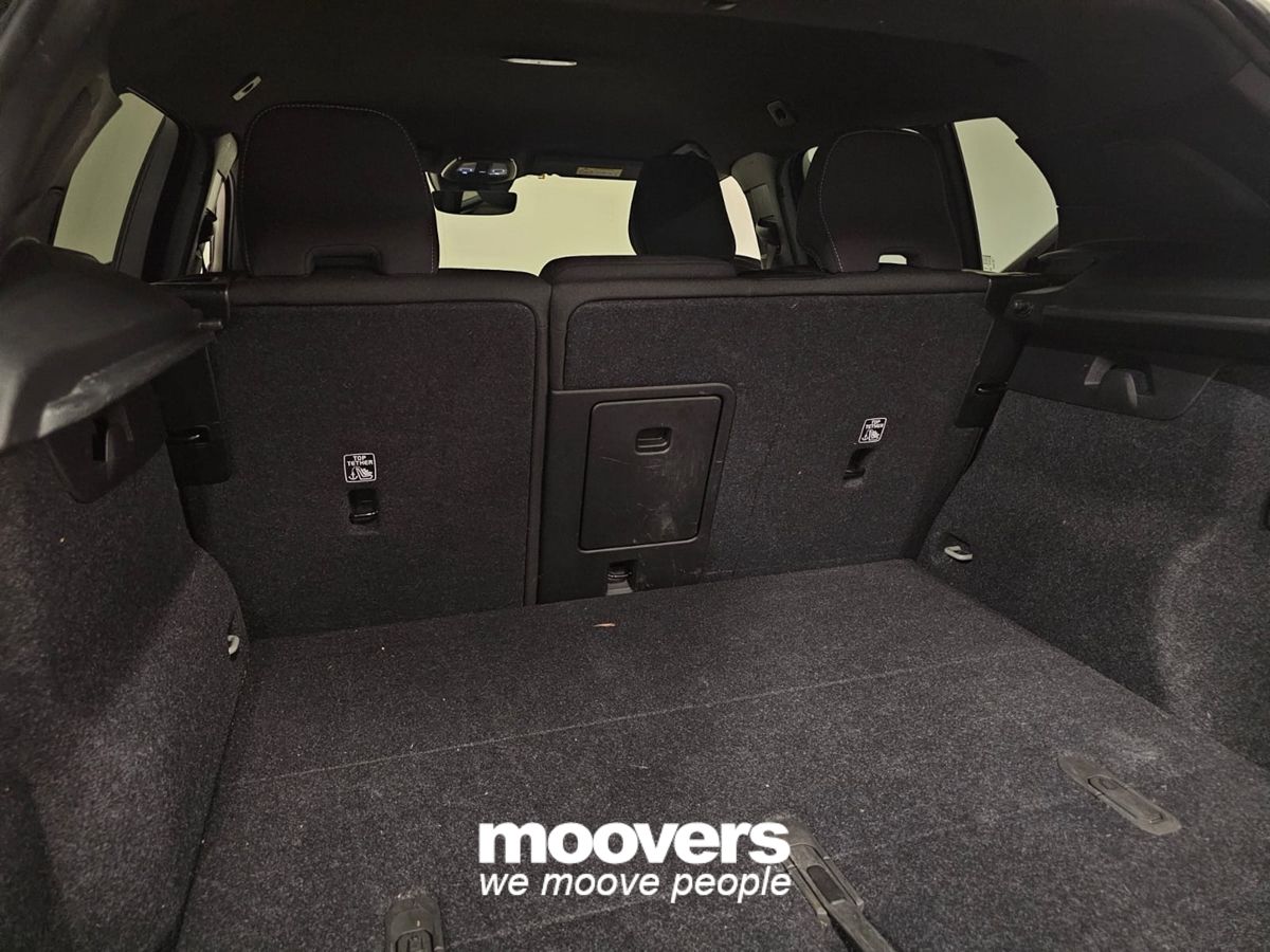 Volvo XC40 B3 automatico Plus Dark