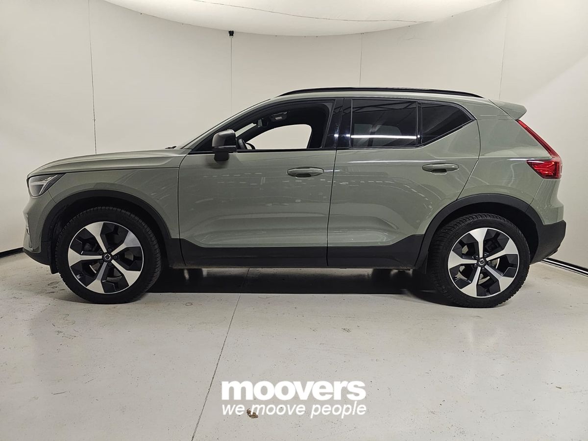 Volvo XC40 B3 automatico Plus Dark