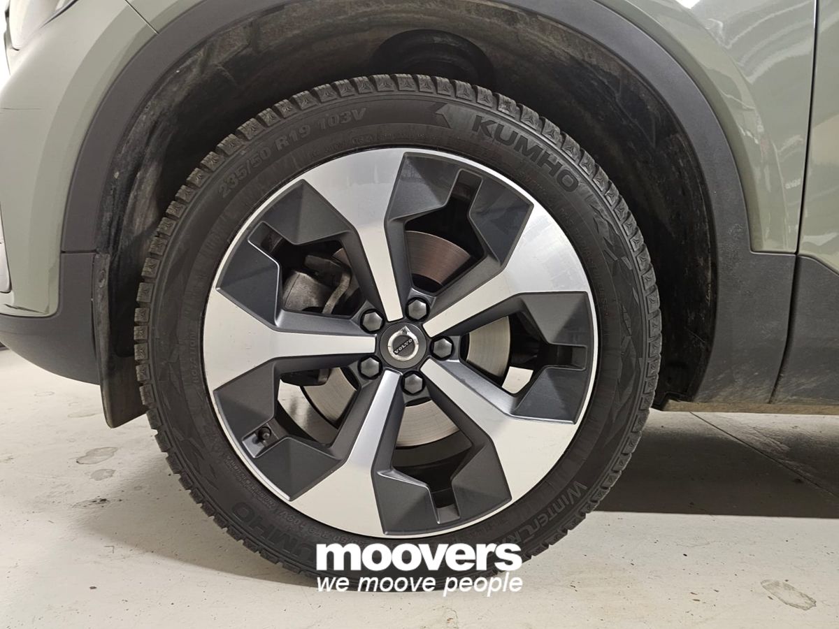 Volvo XC40 B3 automatico Plus Dark