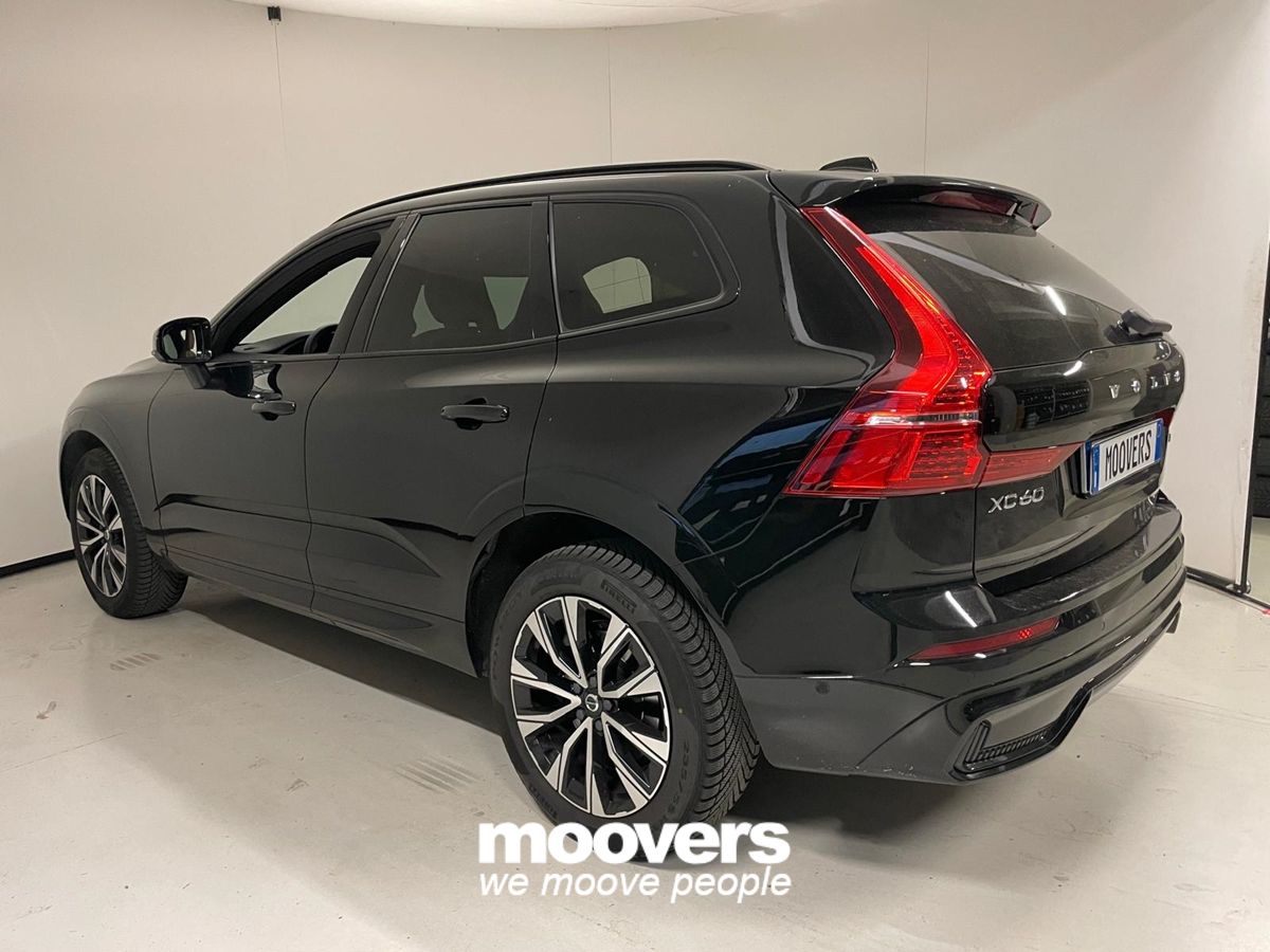 VOLVO XC60 B5 (d) AWD automatico Plus Dark