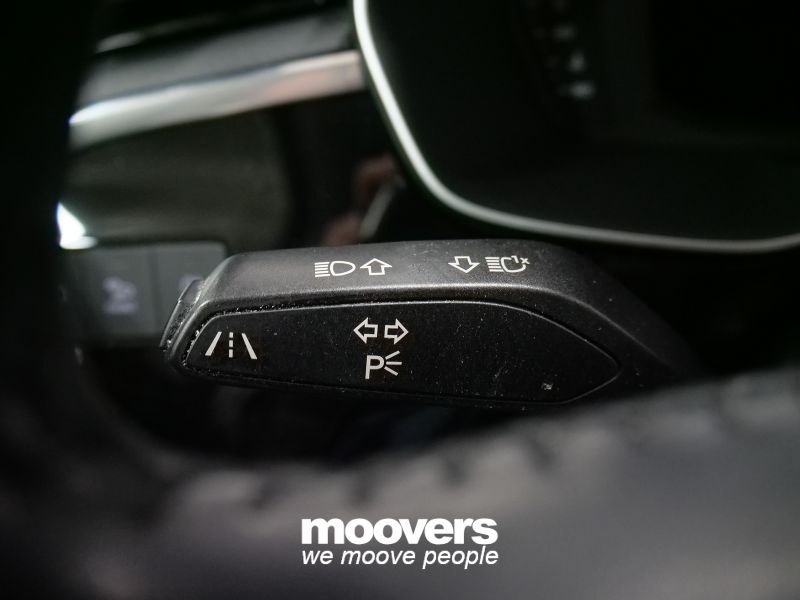 AUDI Q3 35 TFSI S tronic Business Advanced 