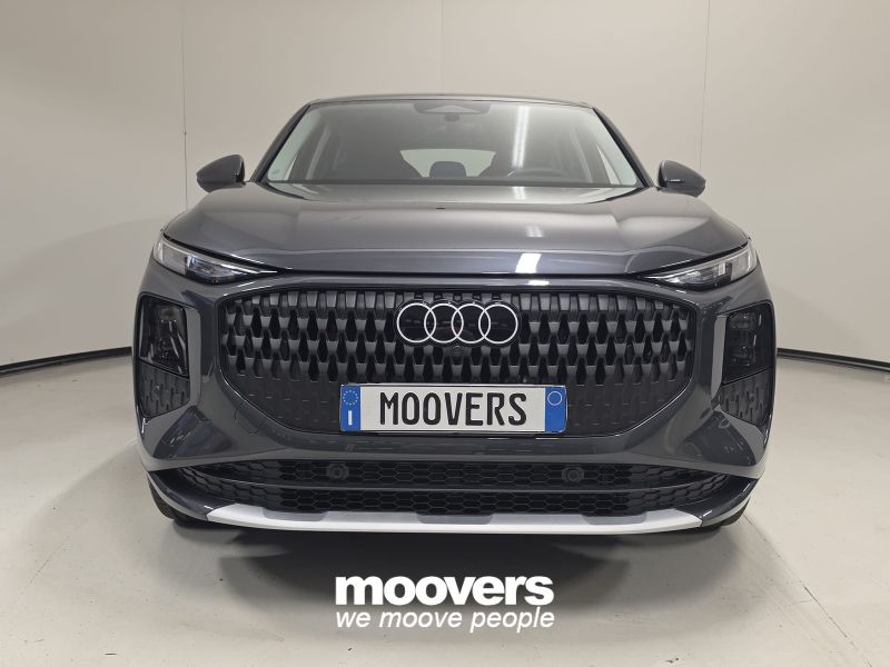 AUDI Q3 SPB TDI 110 kW S tronic Business Advanced