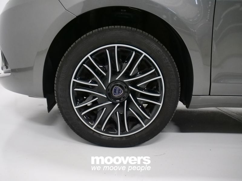 Lancia Ypsilon 1.0 FireFly 5 porte S&S Hybrid Platino 