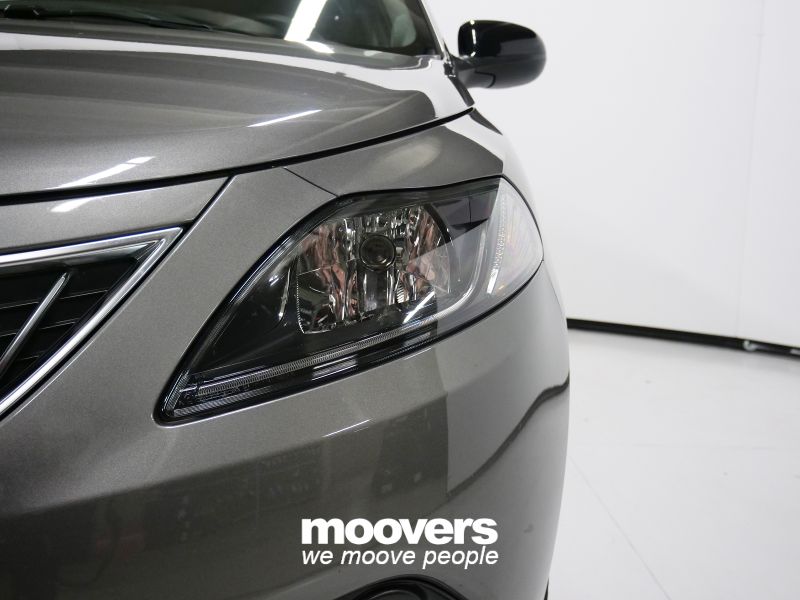 Lancia Ypsilon 1.0 FireFly 5 porte S&S Hybrid Platino 