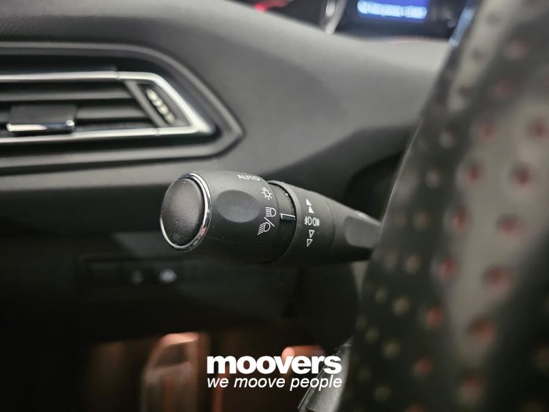 PEUGEOT 308 PureTech Turbo 130 S&S EAT8 GT Line