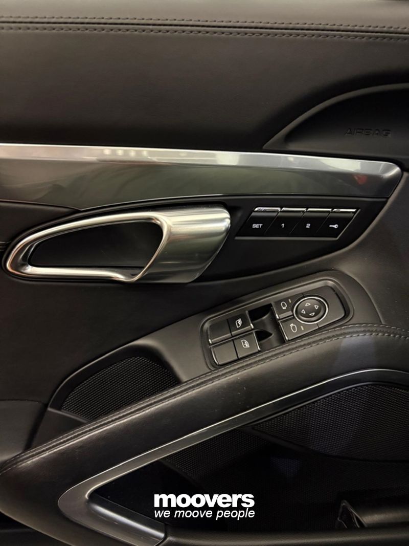 Porsche 718 Boxster 2.5 S 