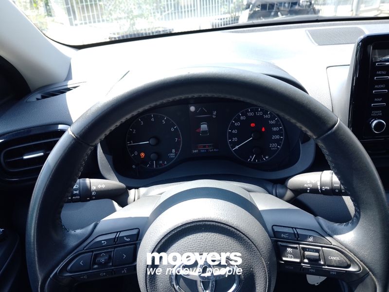 TOYOTA Yaris 1.0 5 porte Active