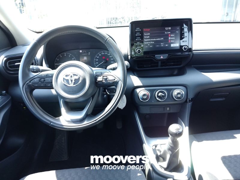 TOYOTA Yaris 1.0 5 porte Active