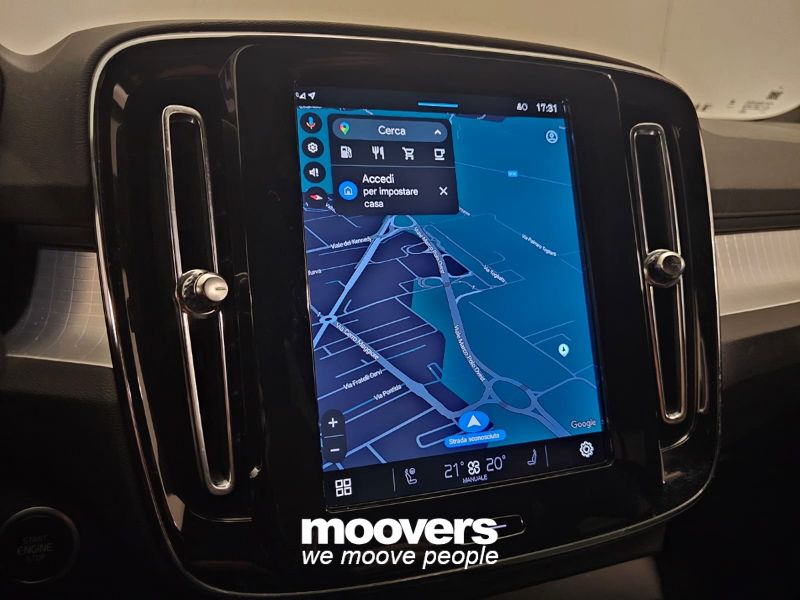 Volvo XC40 B3 automatico Plus Dark