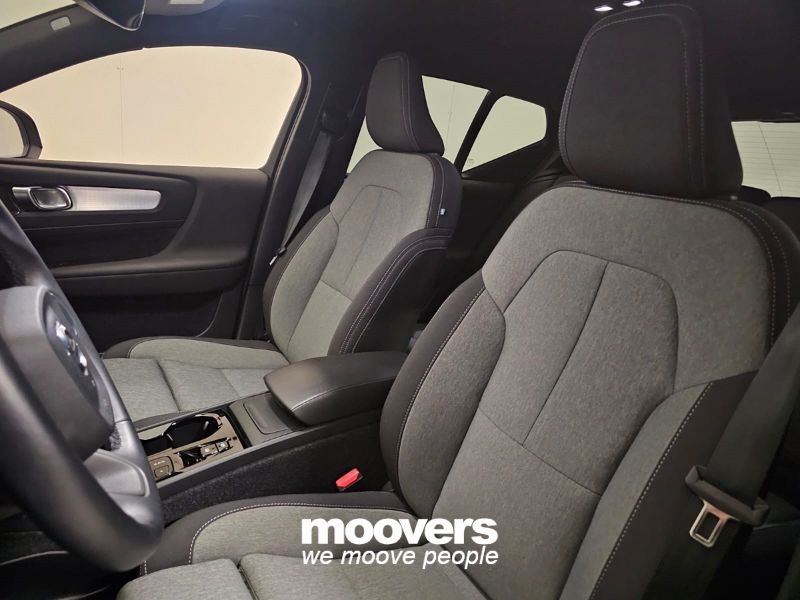 Volvo XC40 B3 automatico Plus Dark