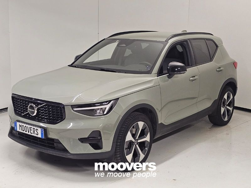 Volvo XC40 B3 automatico Plus Dark