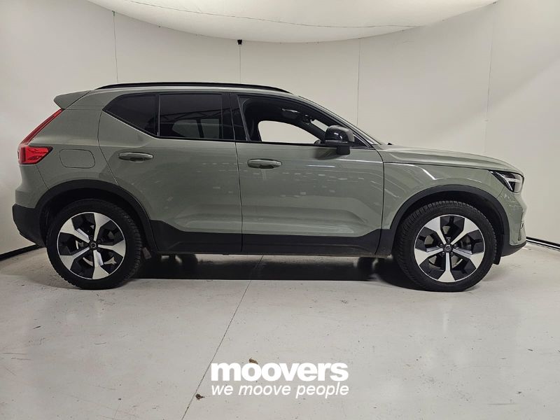 Volvo XC40 B3 automatico Plus Dark