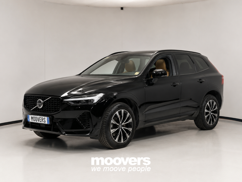 VOLVO XC60 B5 (d) AWD automatico Plus Dark